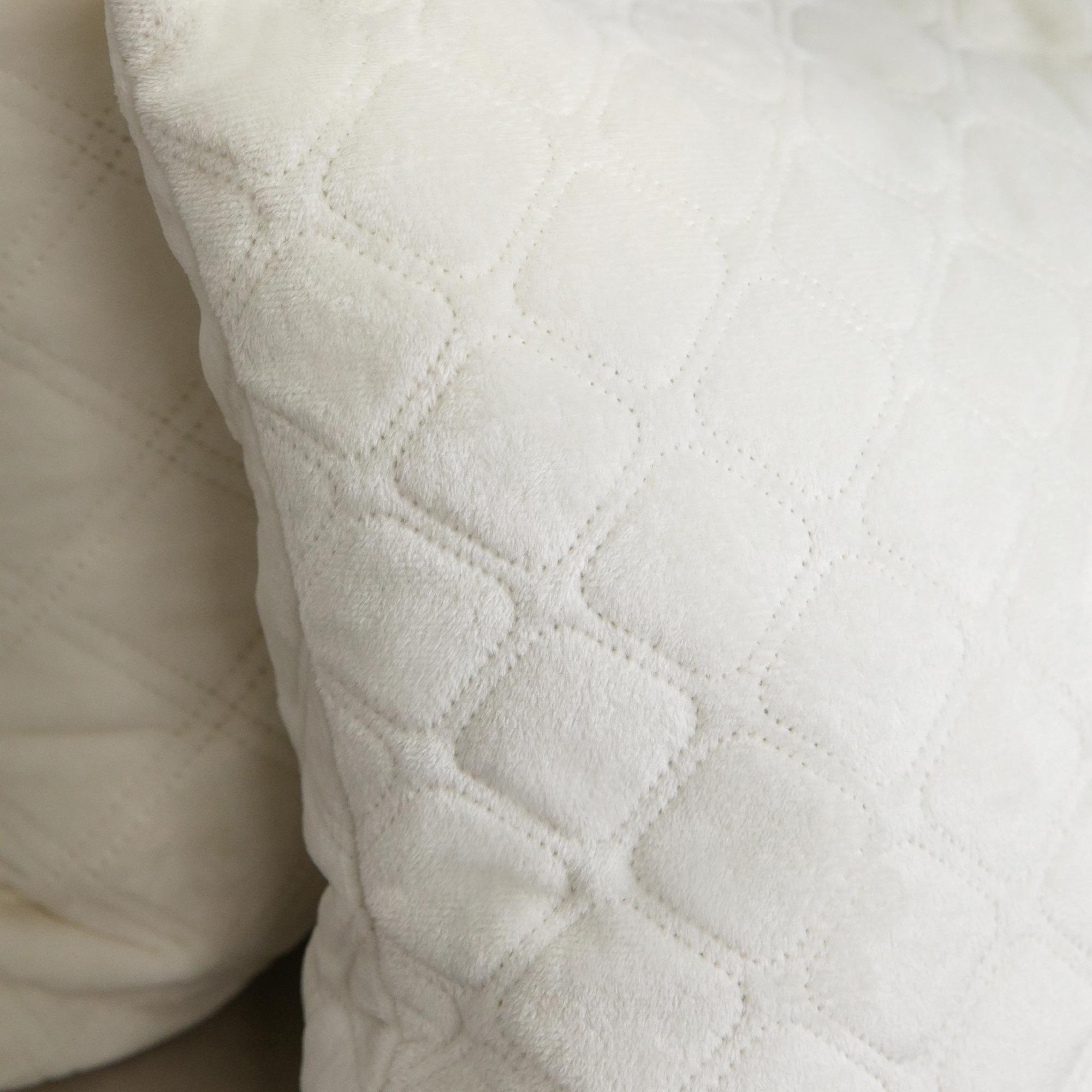 Decorative pillow "VELOUR" Milk, 40x40 - Photo 7