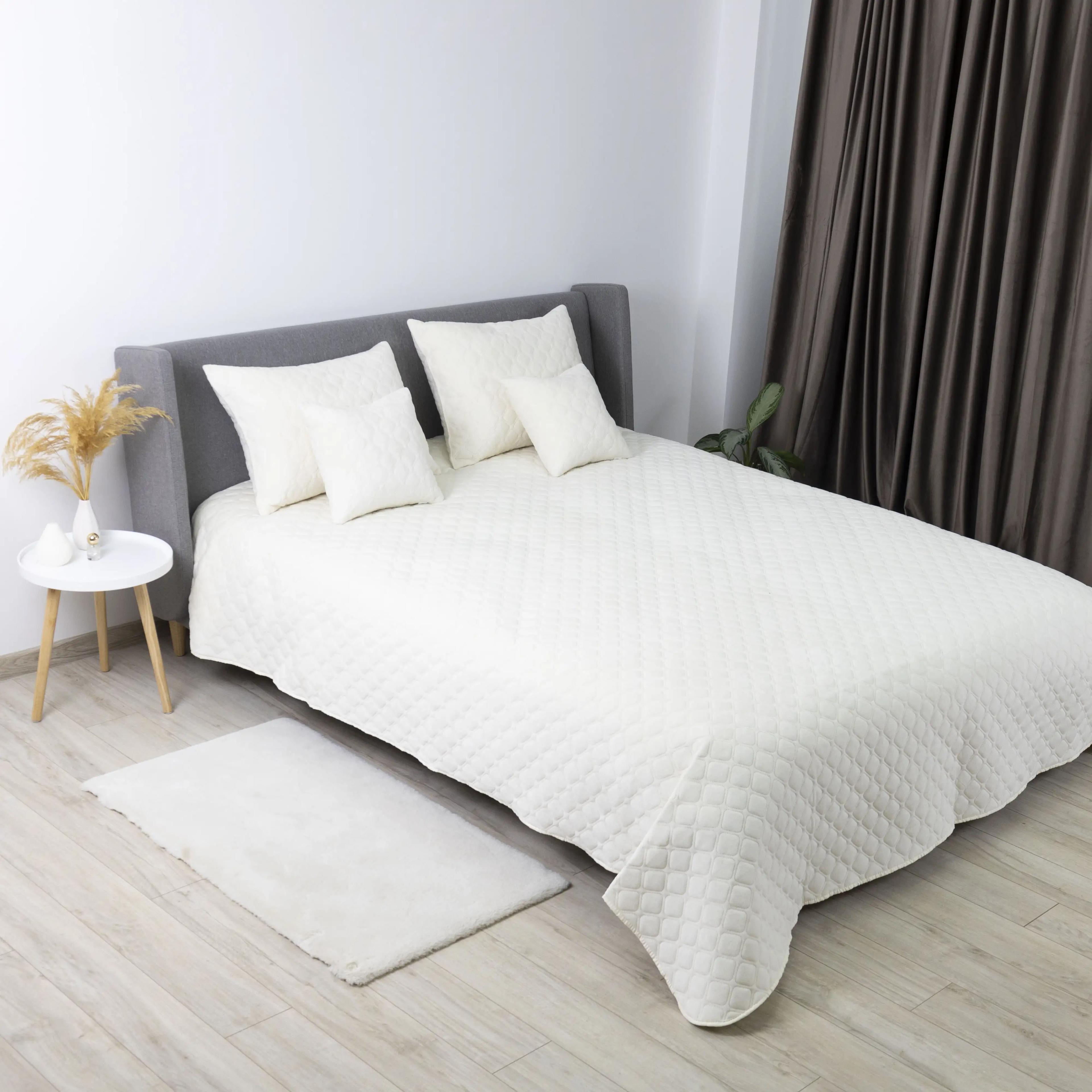 Bed Covers TEP "VELOUR" Milk/Rhombus round, 220x240 - Photo 7
