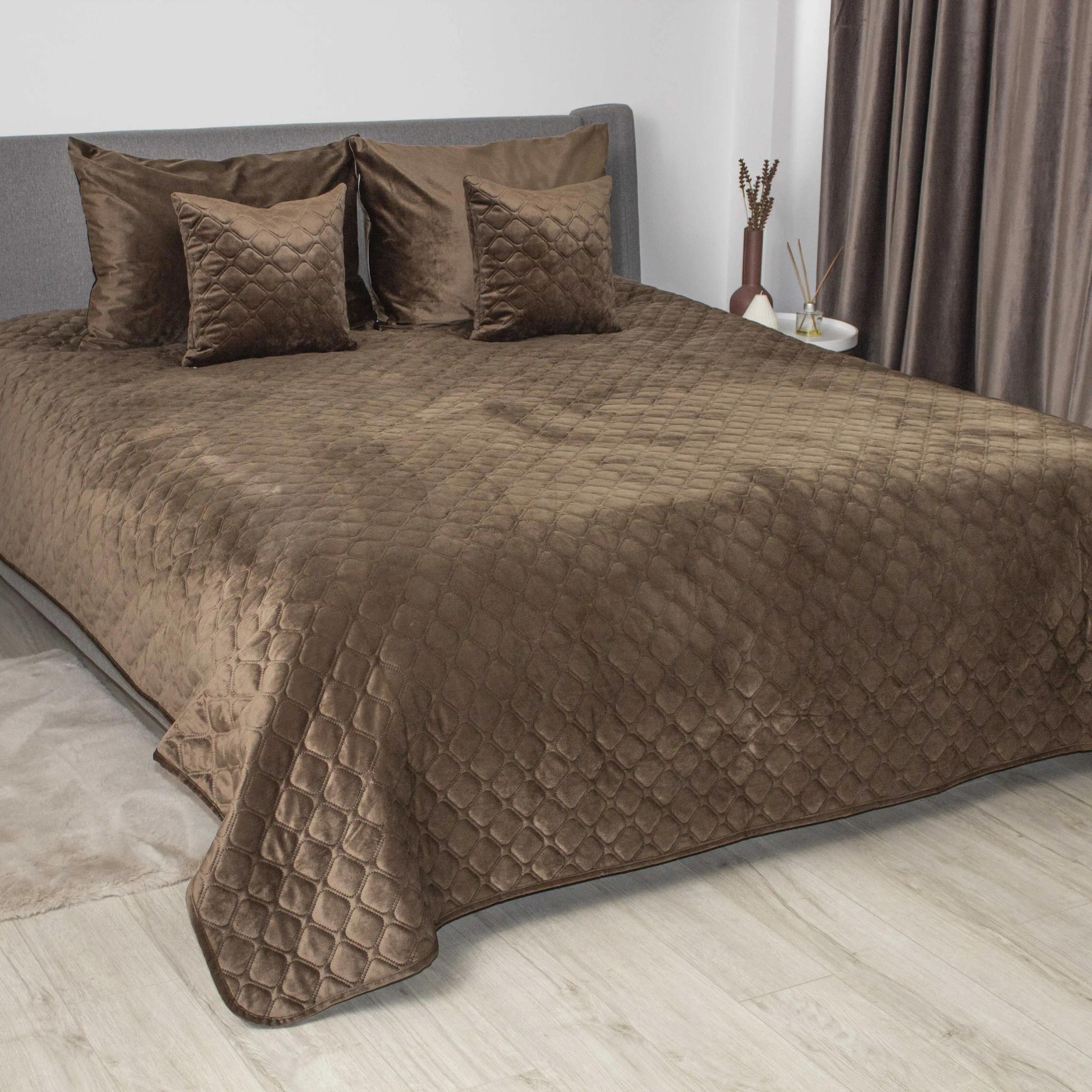 Bed Covers TEP "VELOUR" Coffee/Rhombus round, 220x240 - Photo 2