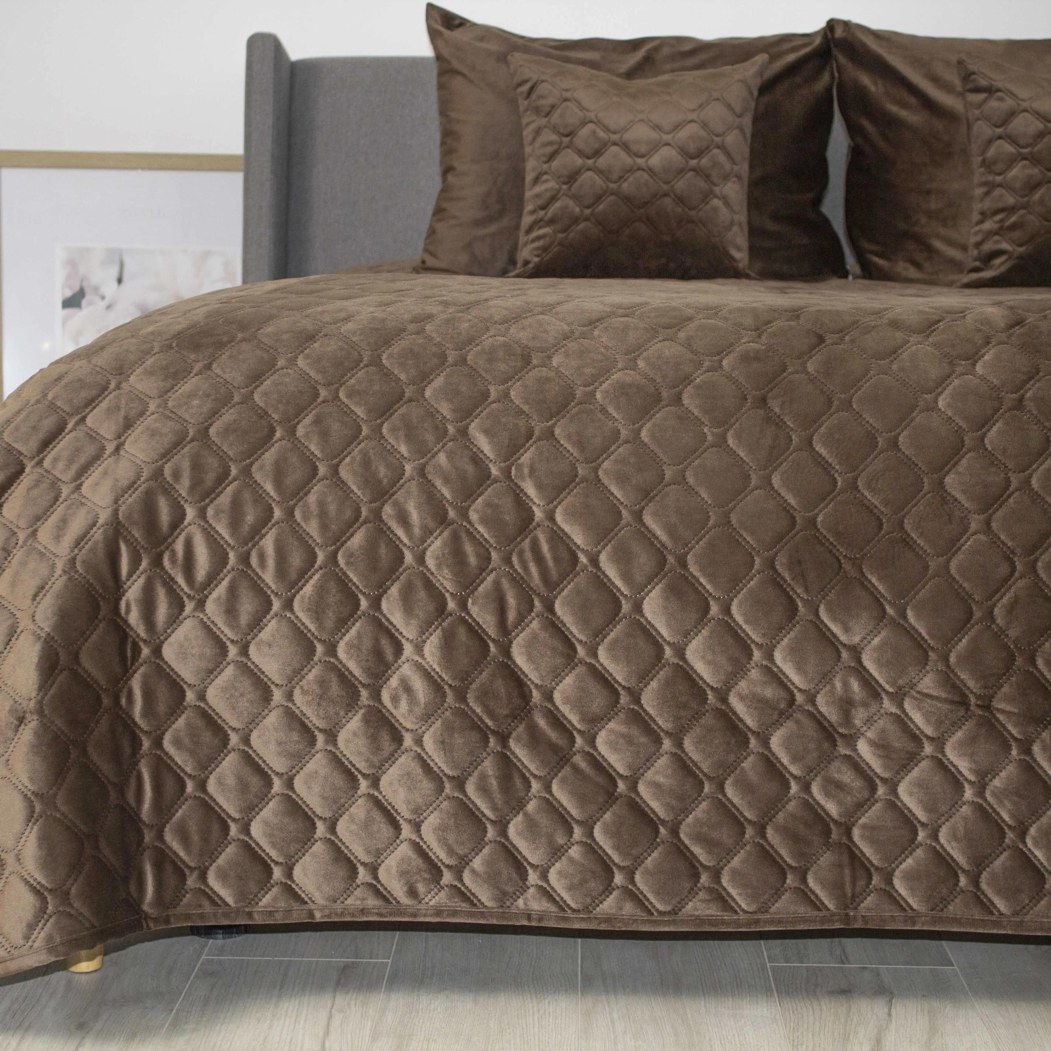 Bed Covers TEP "VELOUR" Coffee/Rhombus round, 220x240 - Photo 3
