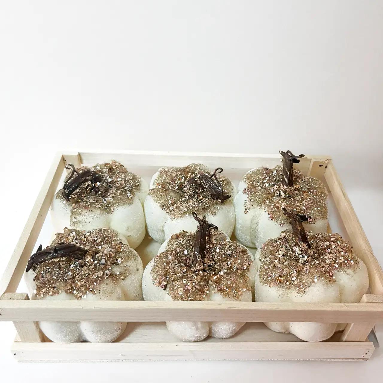 Set of decorative elements ‘Winter Pumpkins’, 6 pcs