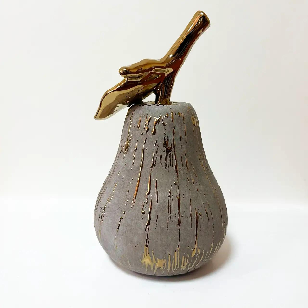 Decorative figurine ‘Pear Shine’, ceramic, 21×11×11 cm