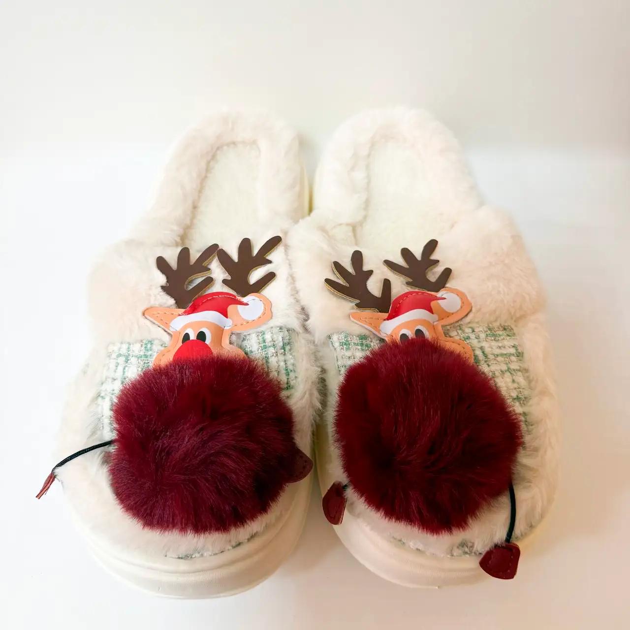 Winter Reindeer slippers, sizes 36–41, cream with burgundy pompom