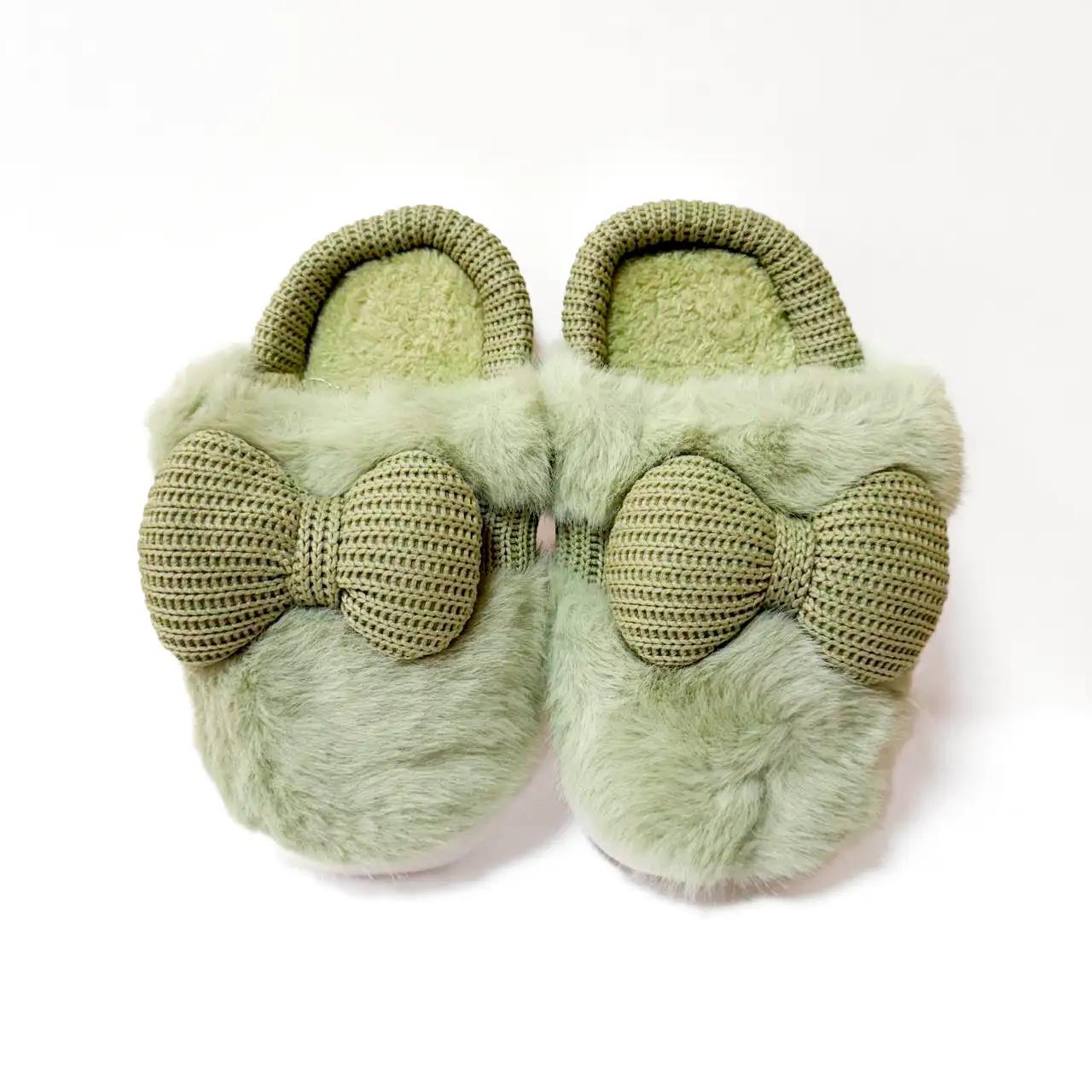 Home Sweet children's slippers, size 30–35, light green