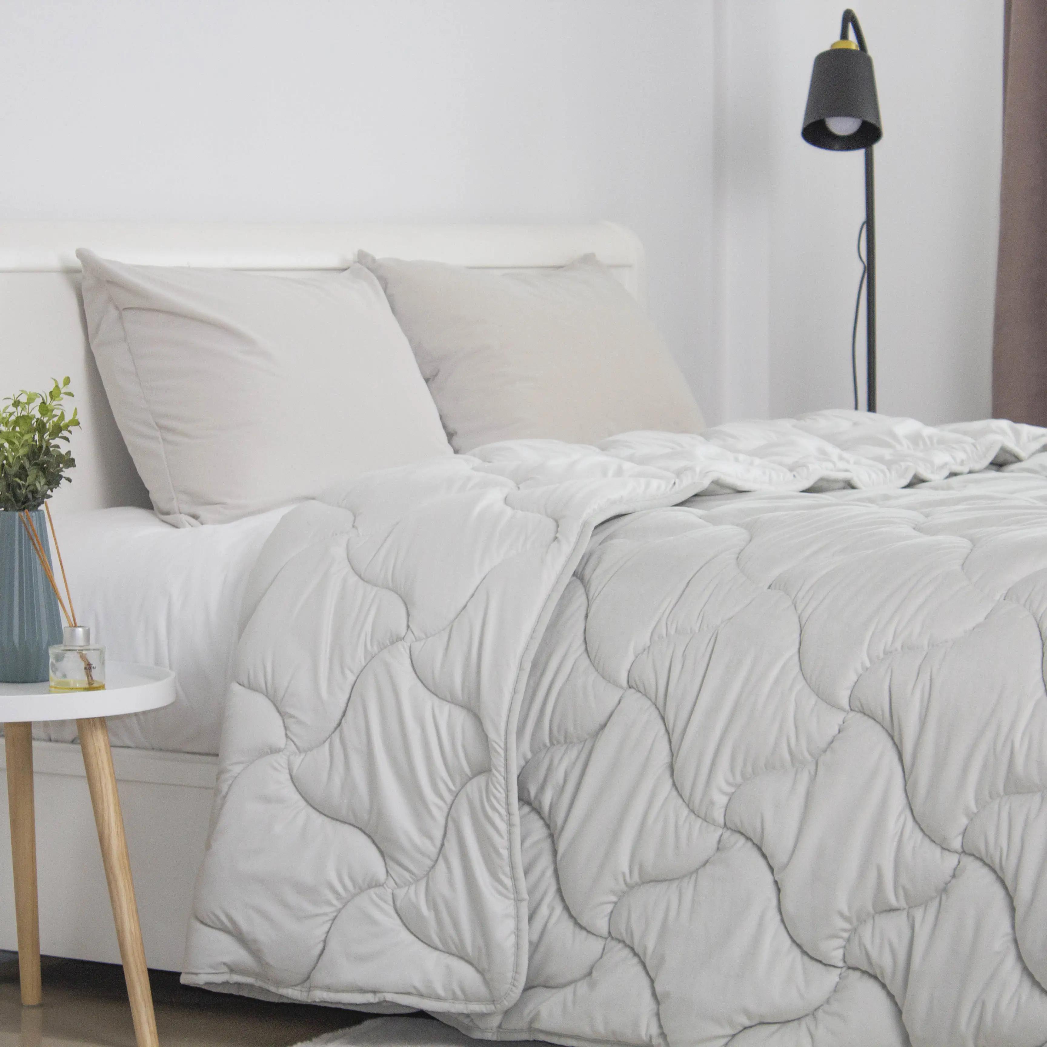 Ковдра ТЕП "VELOUR" Світло - сіра, 180x210 - Фото 3