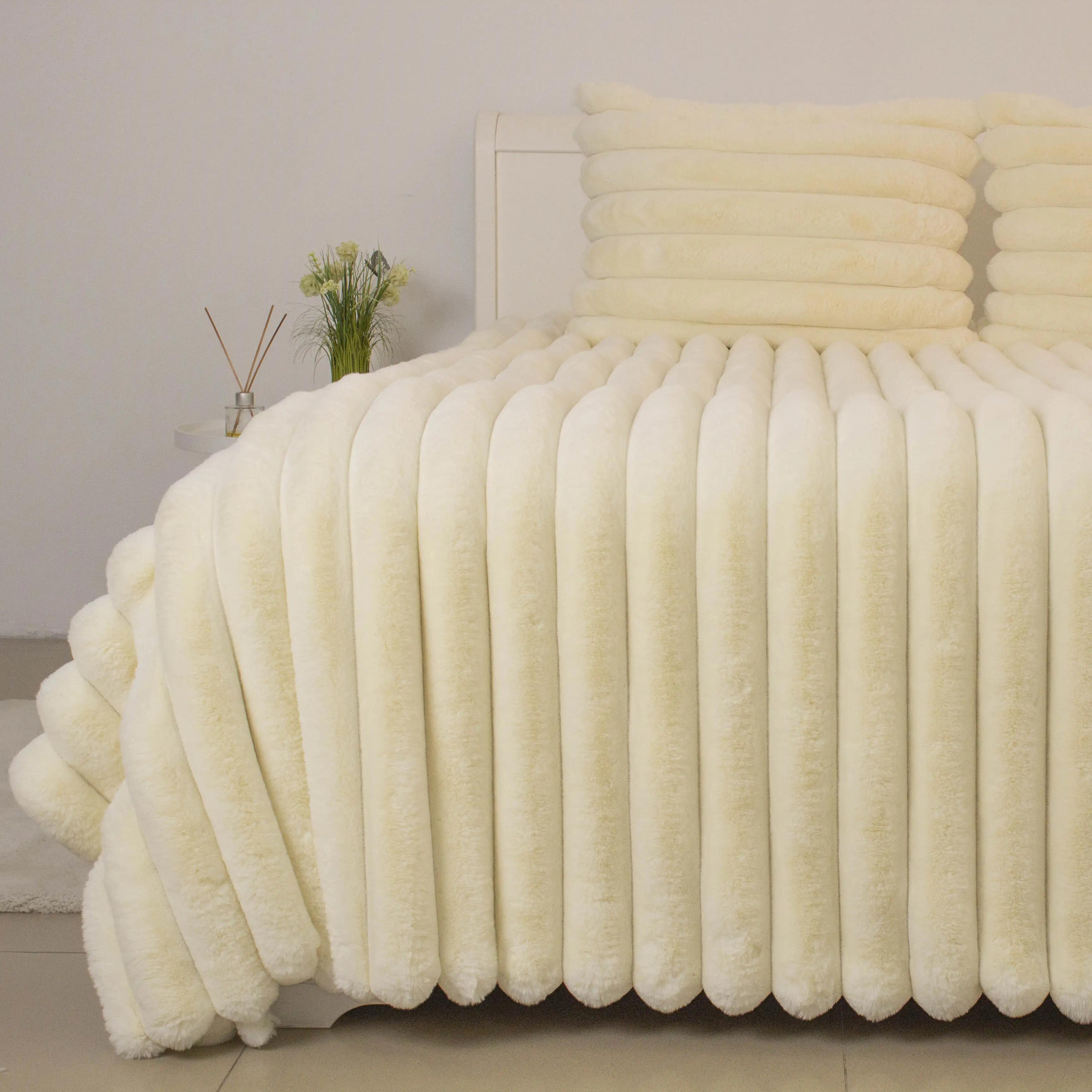 Покрывало ТЕП «PLUSH BLISS» молочное, 240x260 - Фото 2