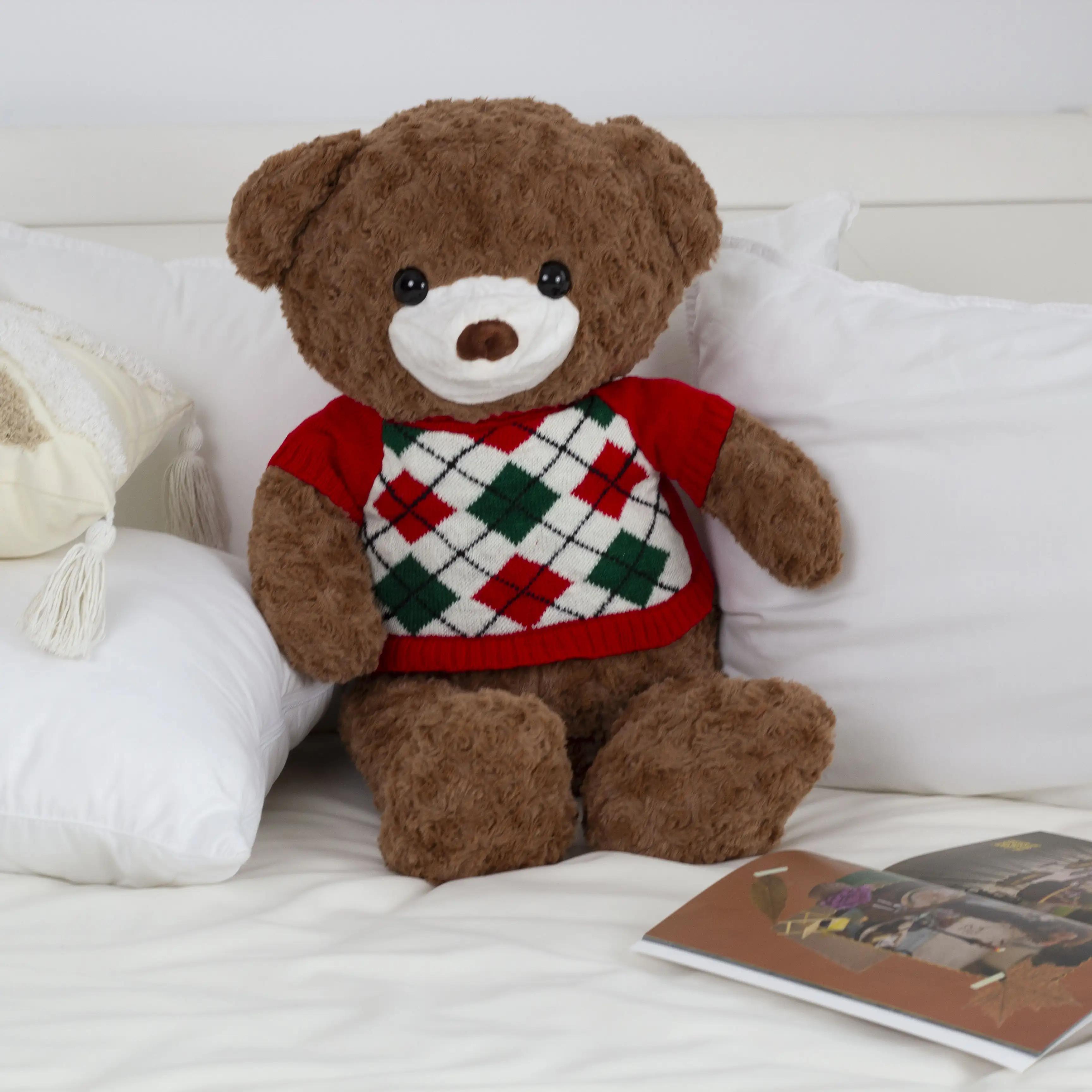 М’яка іграшка Ведмедик у червоному светрі з пледом — Comfort Blanket Bear - Фото 2