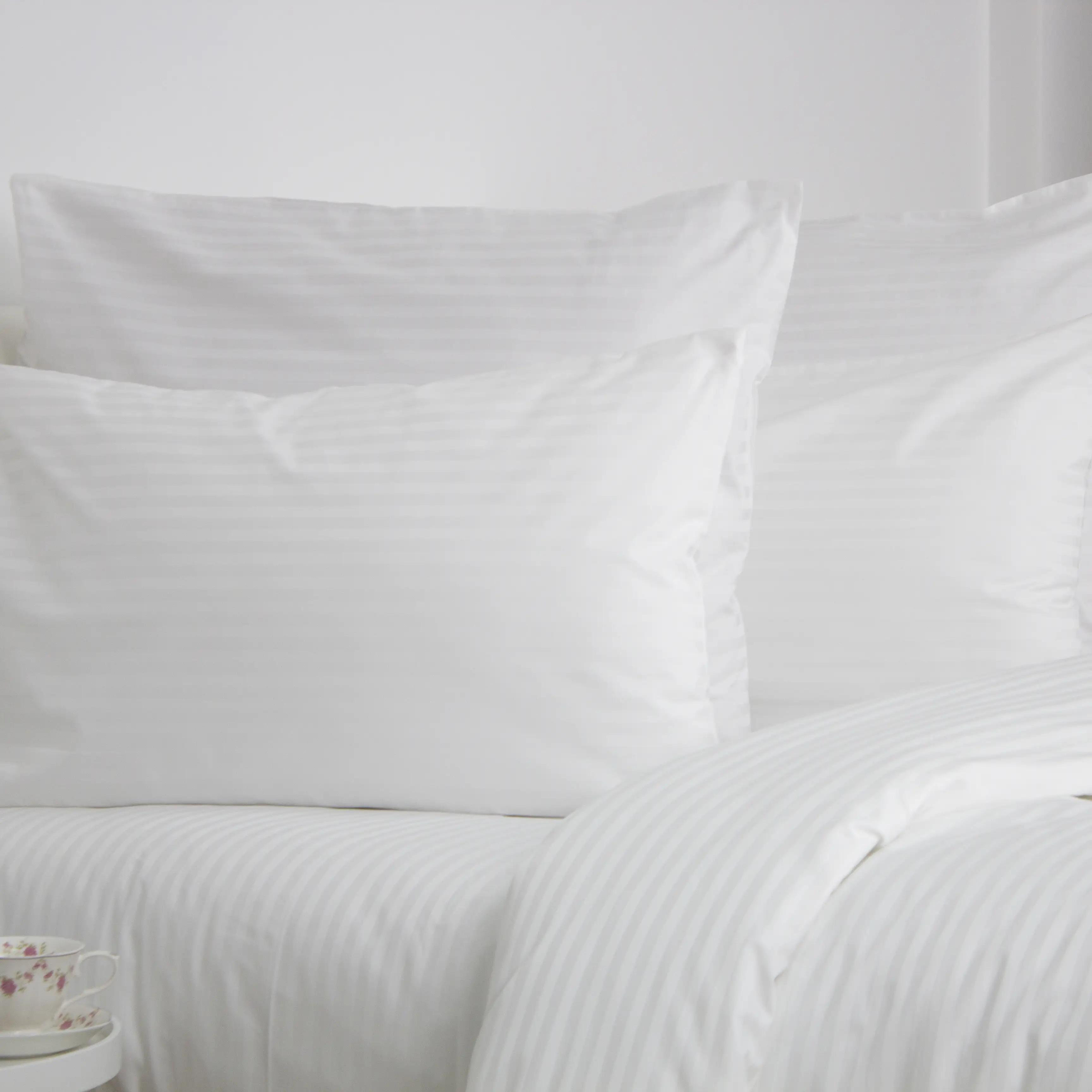 Комплект постельного белья ТЕП «СТРАЙП САТИН PREMIUM» Optical White, евро - Фото 2