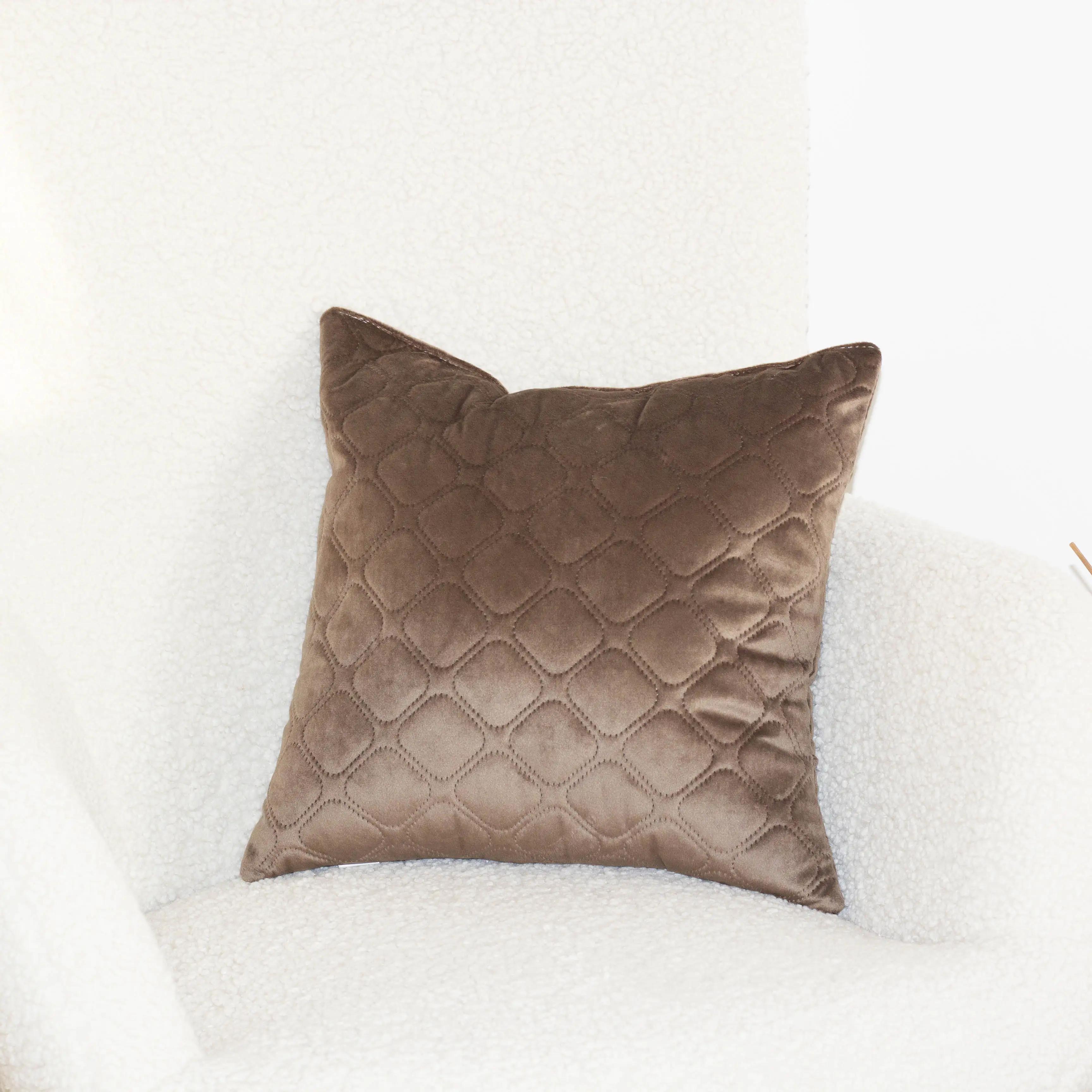 Decorative pillow "VELURE" Chocolate, 40x40 - Photo 2