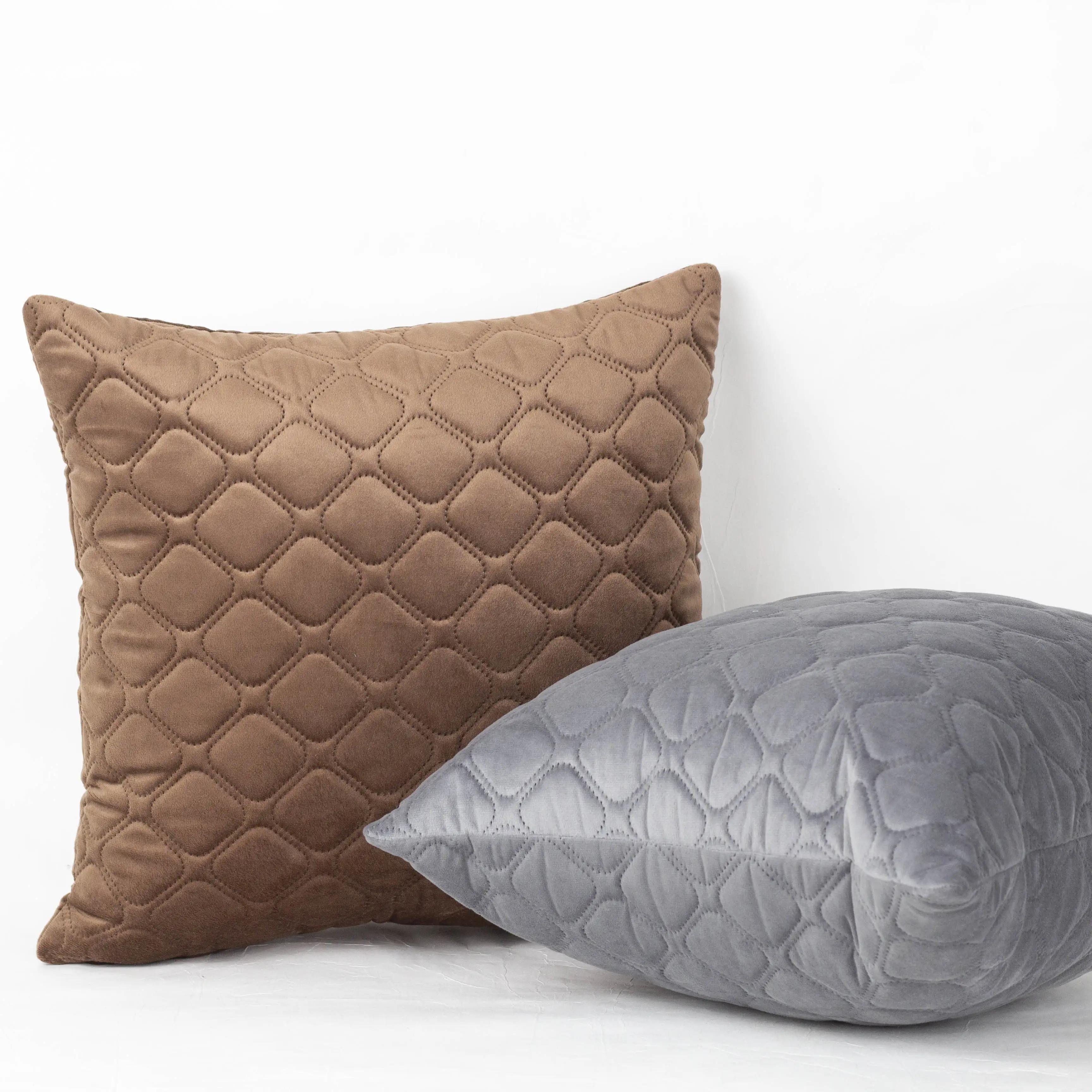 Наволочка декоративна ТЕП "VELOUR" 45*45 см з замком Коричневий, 45x45 - Фото 2