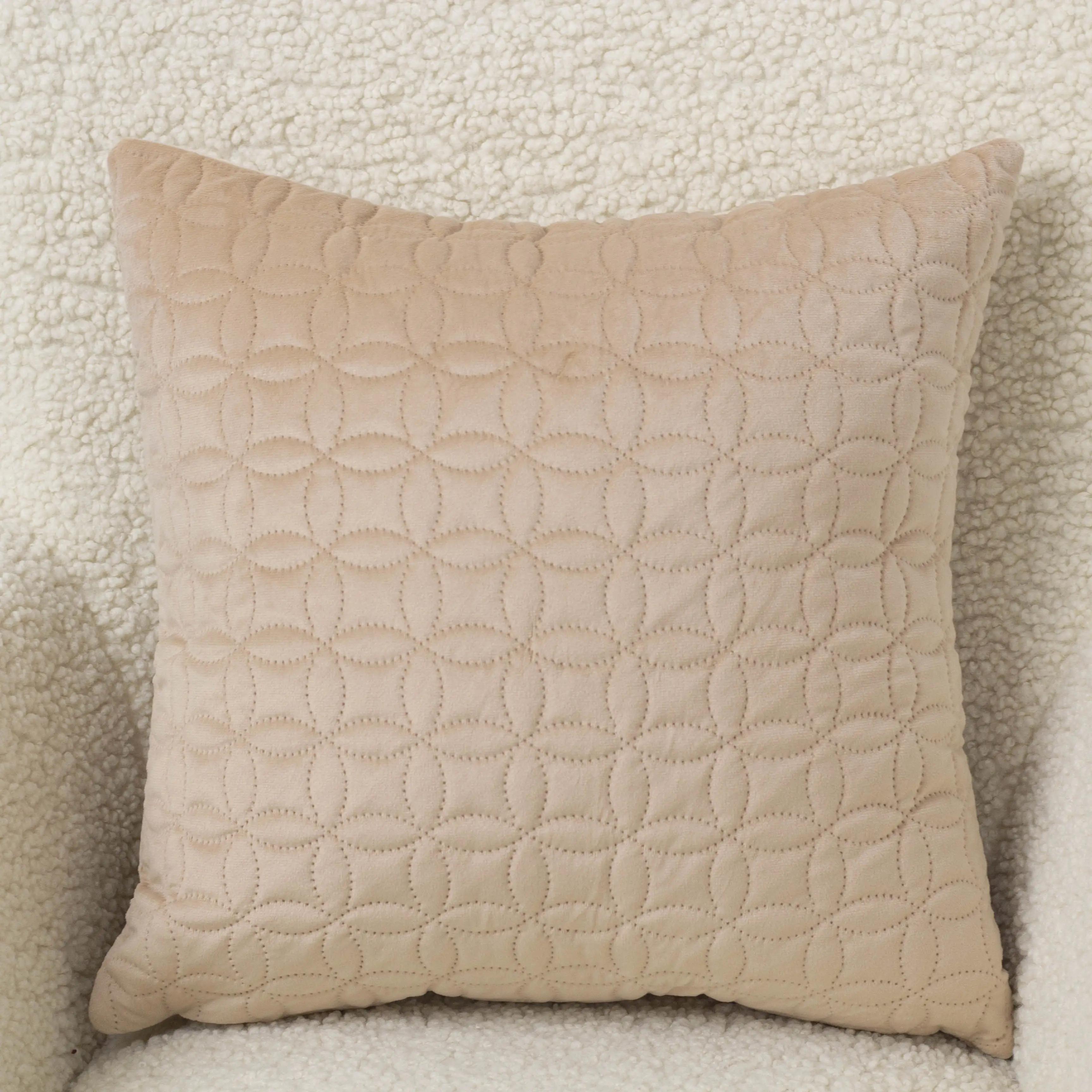Наволочка декоративная ТЕП "VELOUR" 45*45 см с замком Золотой беж/Мозаика, 45x45