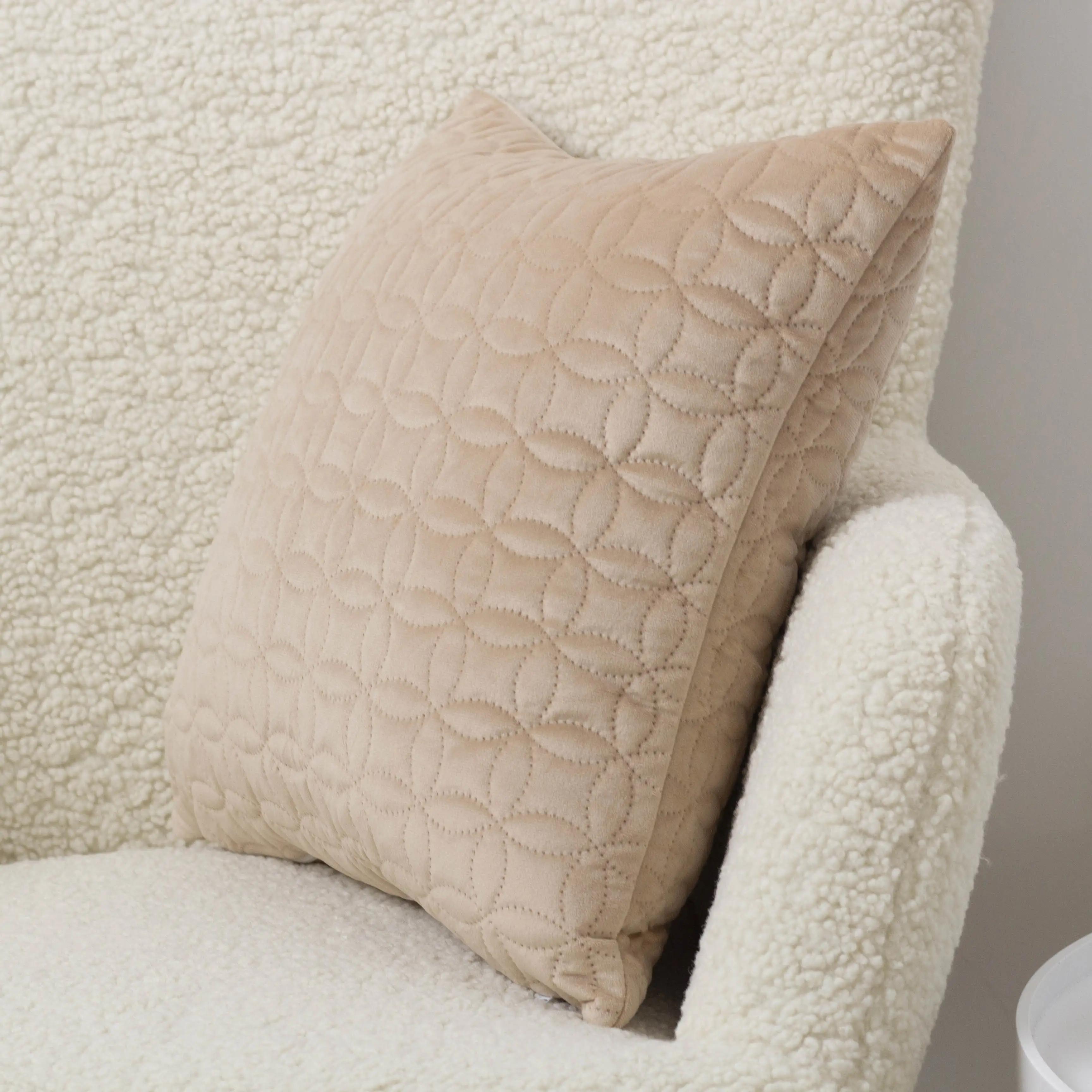 Наволочка декоративная ТЕП "VELOUR" 45*45 см с замком Золотой беж/Мозаика, 45x45 - Фото 3