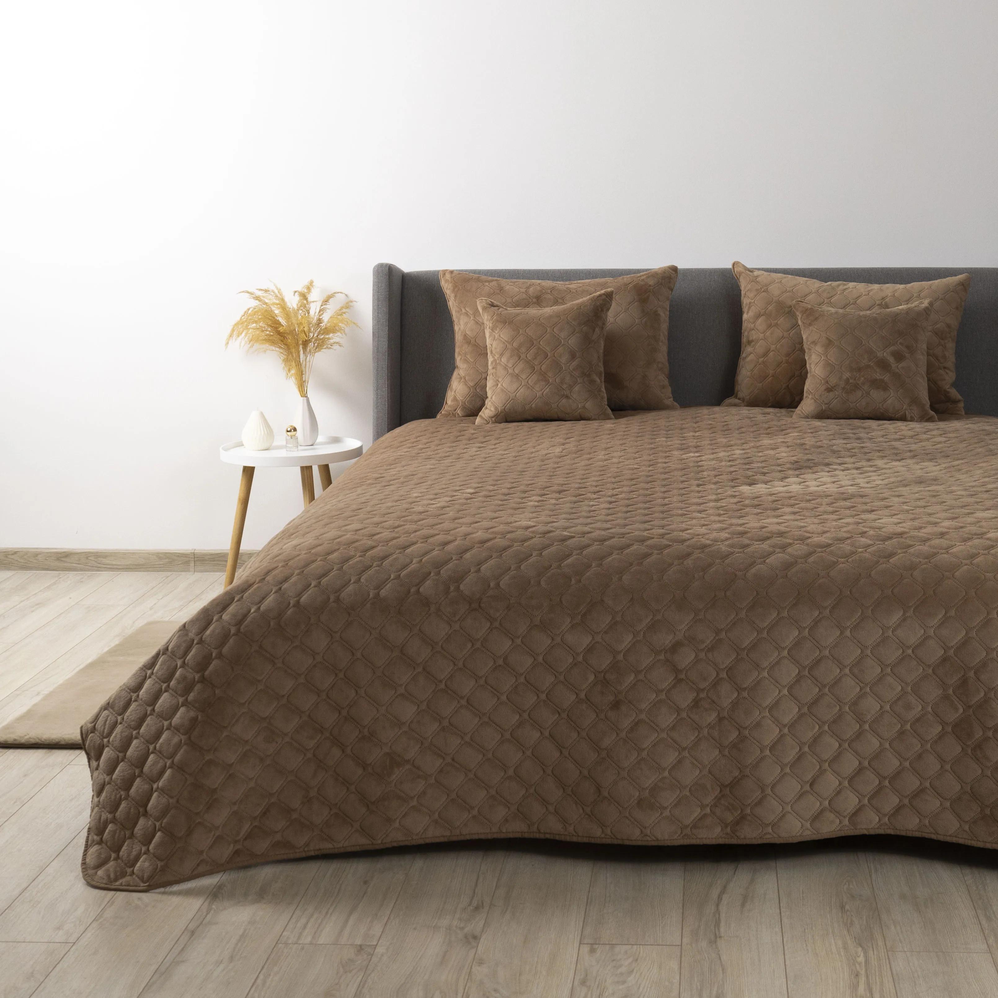 Bed Covers TEP "VELOUR" Cappuccino/Rhombus round