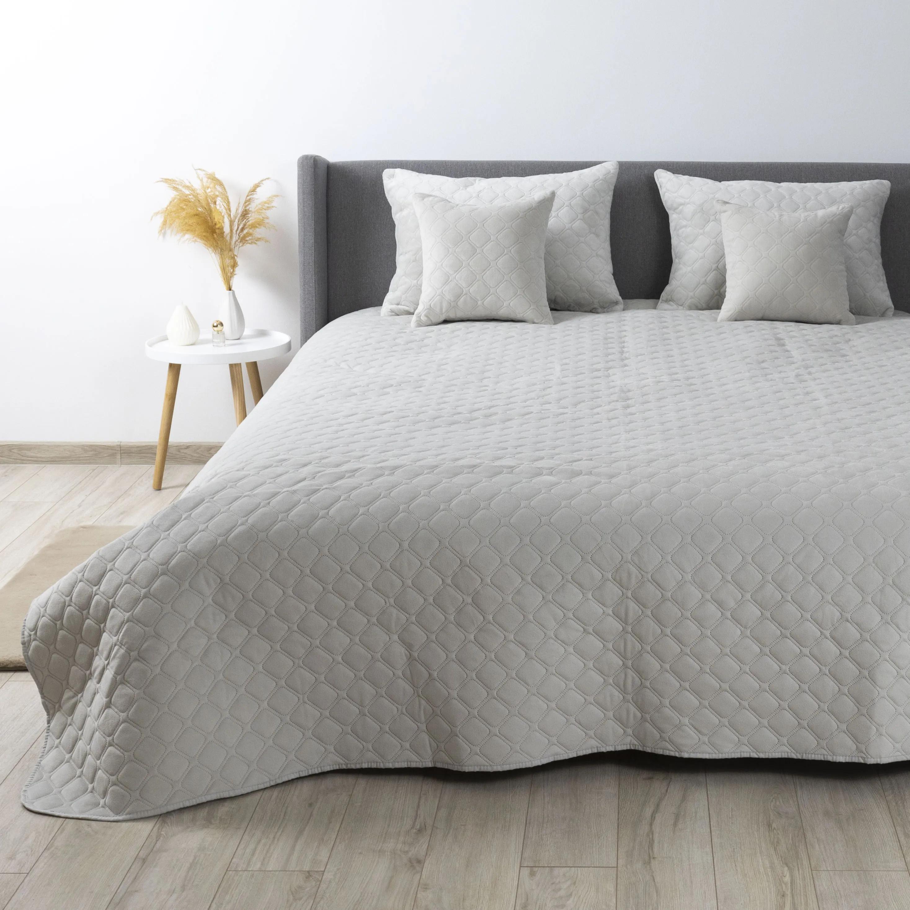 Bed Covers TEP "VELOUR" Light gray/Rhombus round