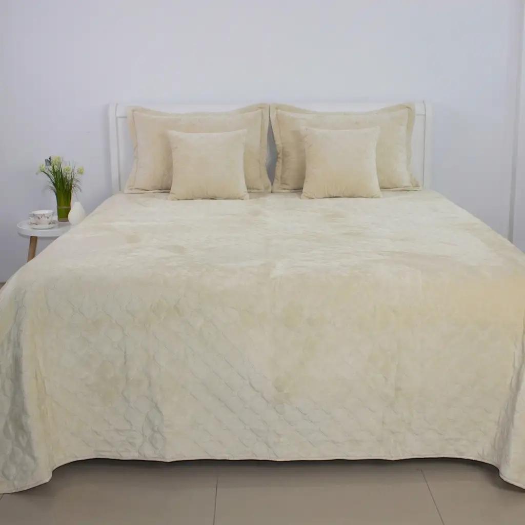 Покрывало ТЕП "VELOUR" Бежевое, 150x210 Покрывало ТЕП "VELOUR" Бежевое, 150x210