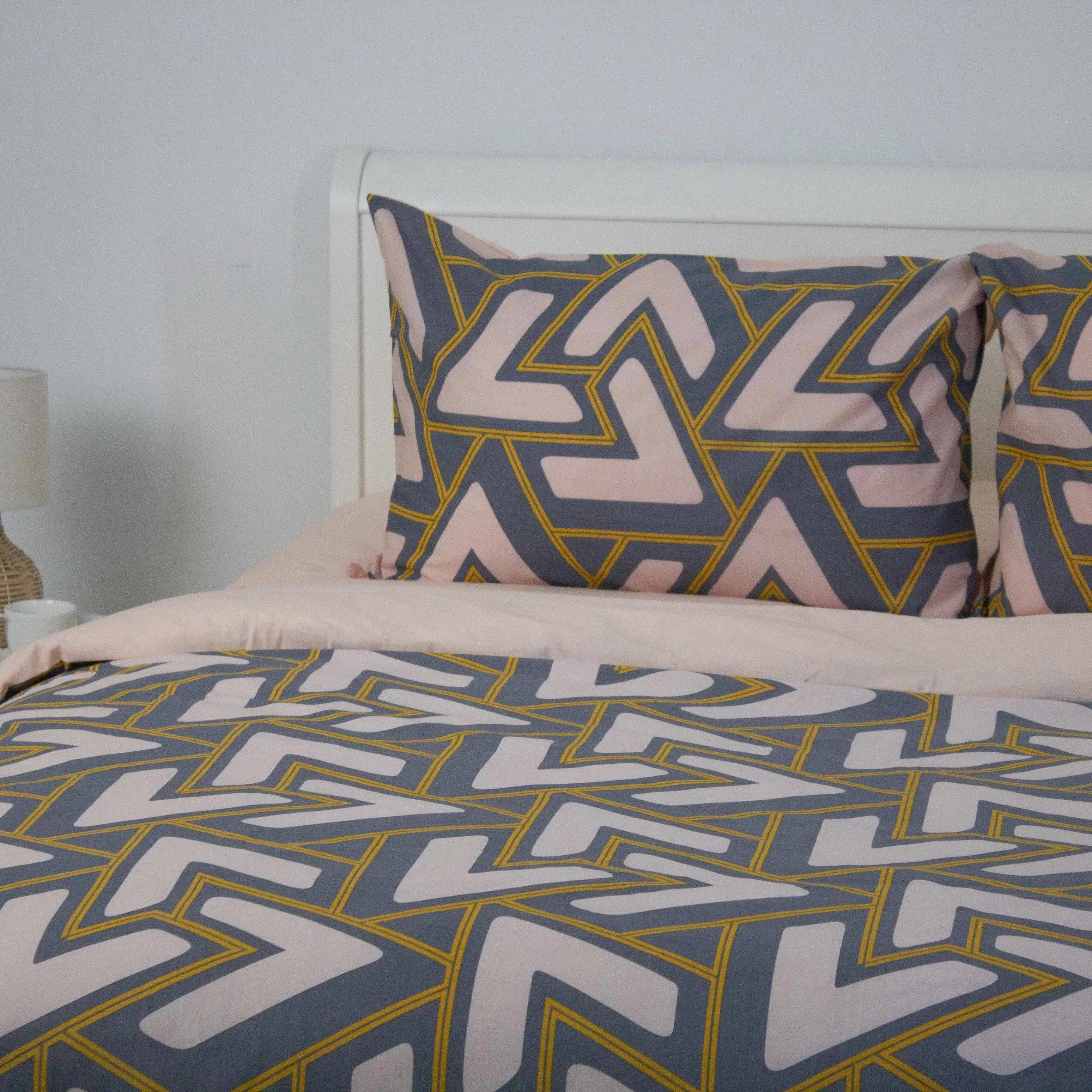 Bed Linen Set TEP "Happy Sleep" Abstract Triangles, one and a half - Photo 4 Bed Linen Set TEP "Happy Sleep" Abstract Triangles, one and a half - Photo 4