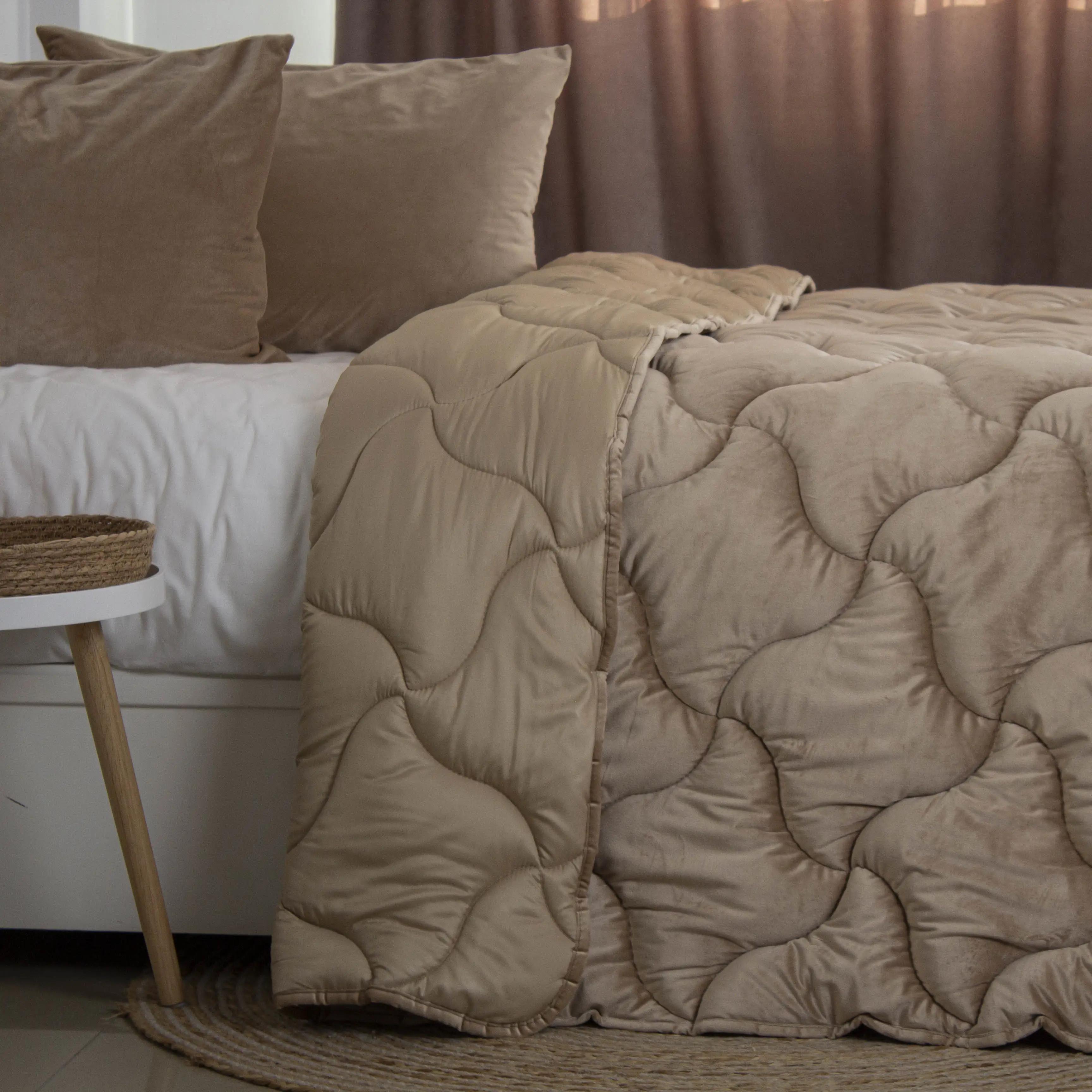 Одеяло ТЕП «VELOUR» Золотой беж, 180x210 - Фото 3 Одеяло ТЕП «VELOUR» Золотой беж, 180x210 - Фото 3