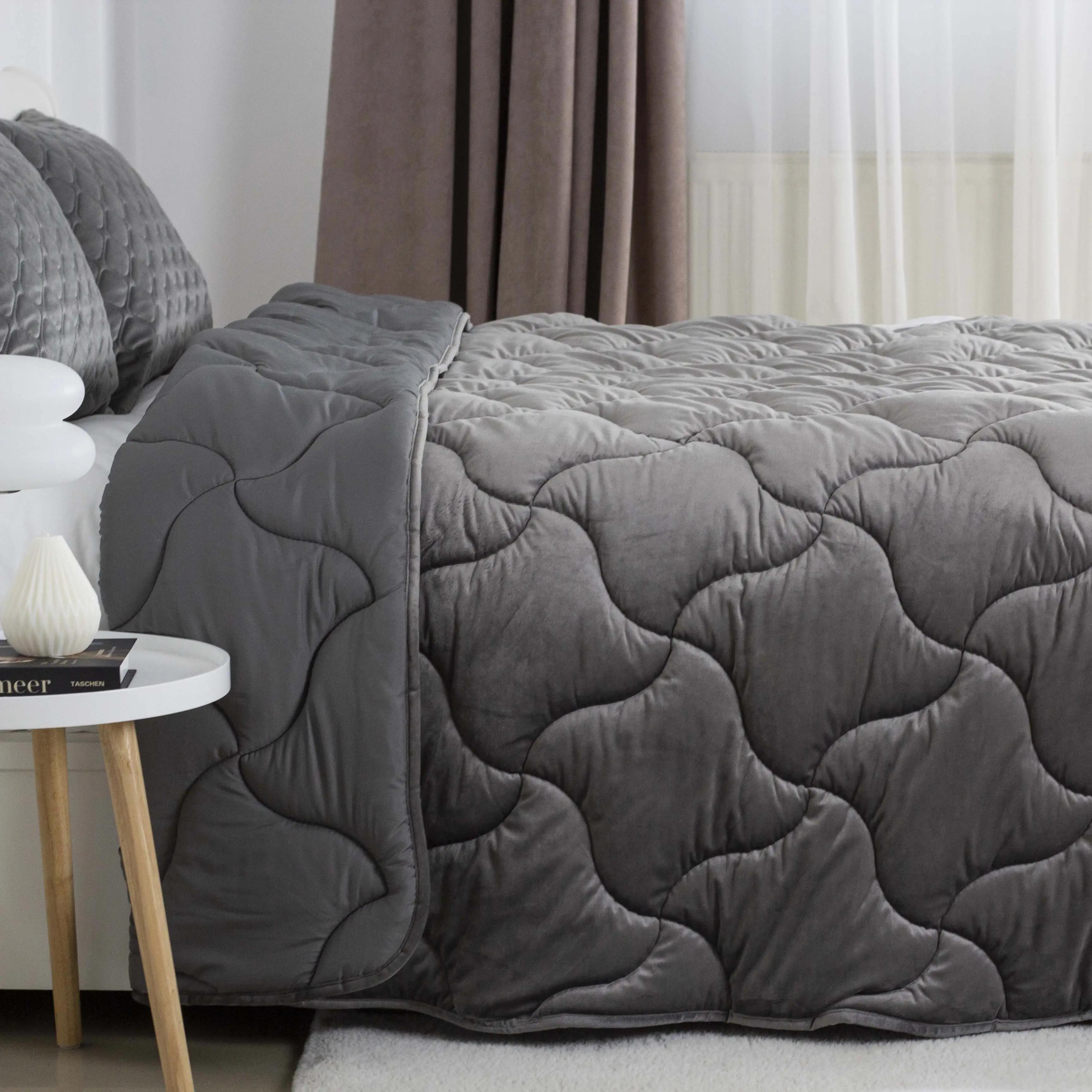 Одеяло ТЕП «VELOUR» Темно – серая, 200x210 - Фото 3 Одеяло ТЕП «VELOUR» Темно – серая, 200x210 - Фото 3