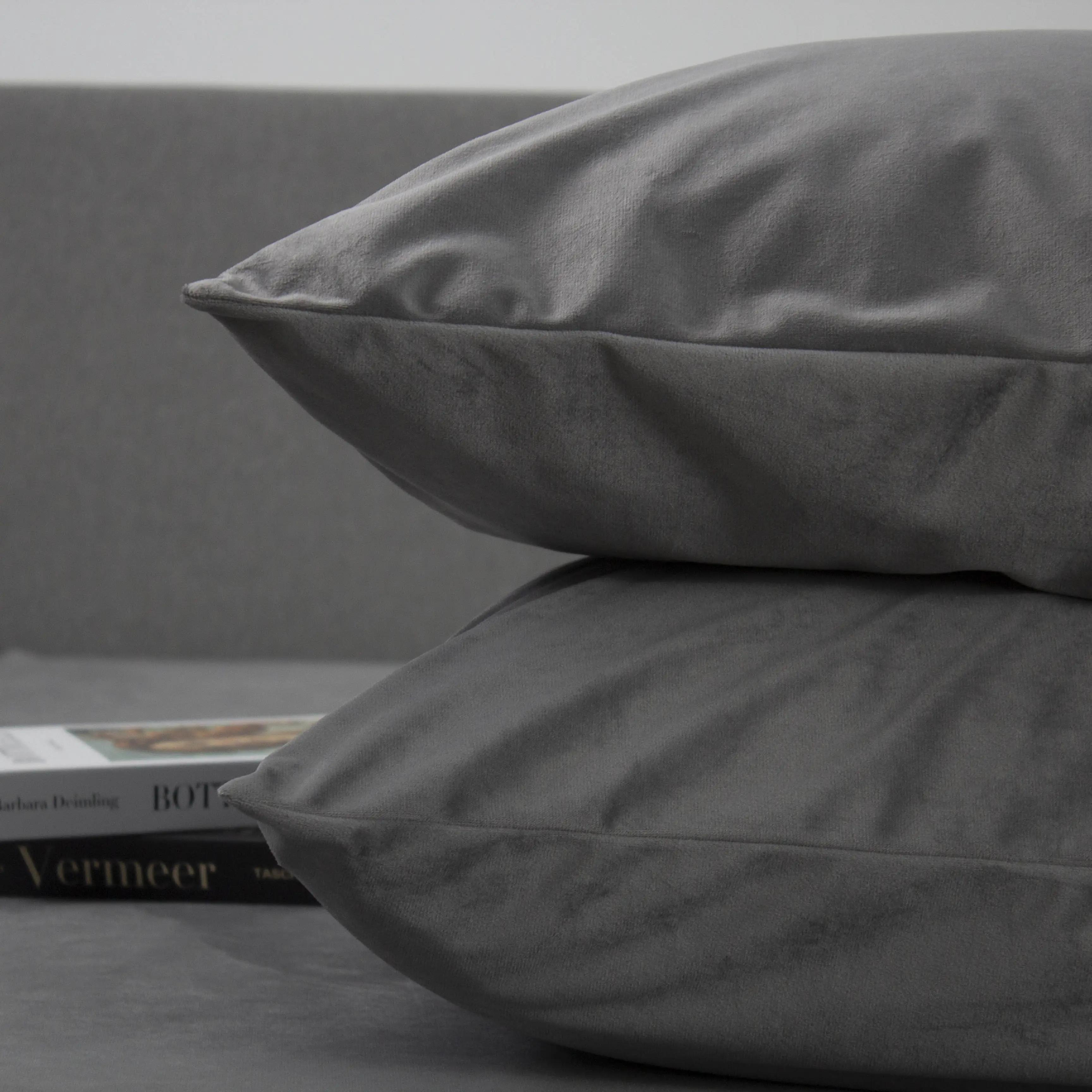 Decorative pillowcase TEP "VELOUR" 50x70 with a zipper, cut-to-shape Grey, 50x70 Decorative pillowcase TEP "VELOUR" 50x70 with a zipper, cut-to-shape Grey, 50x70