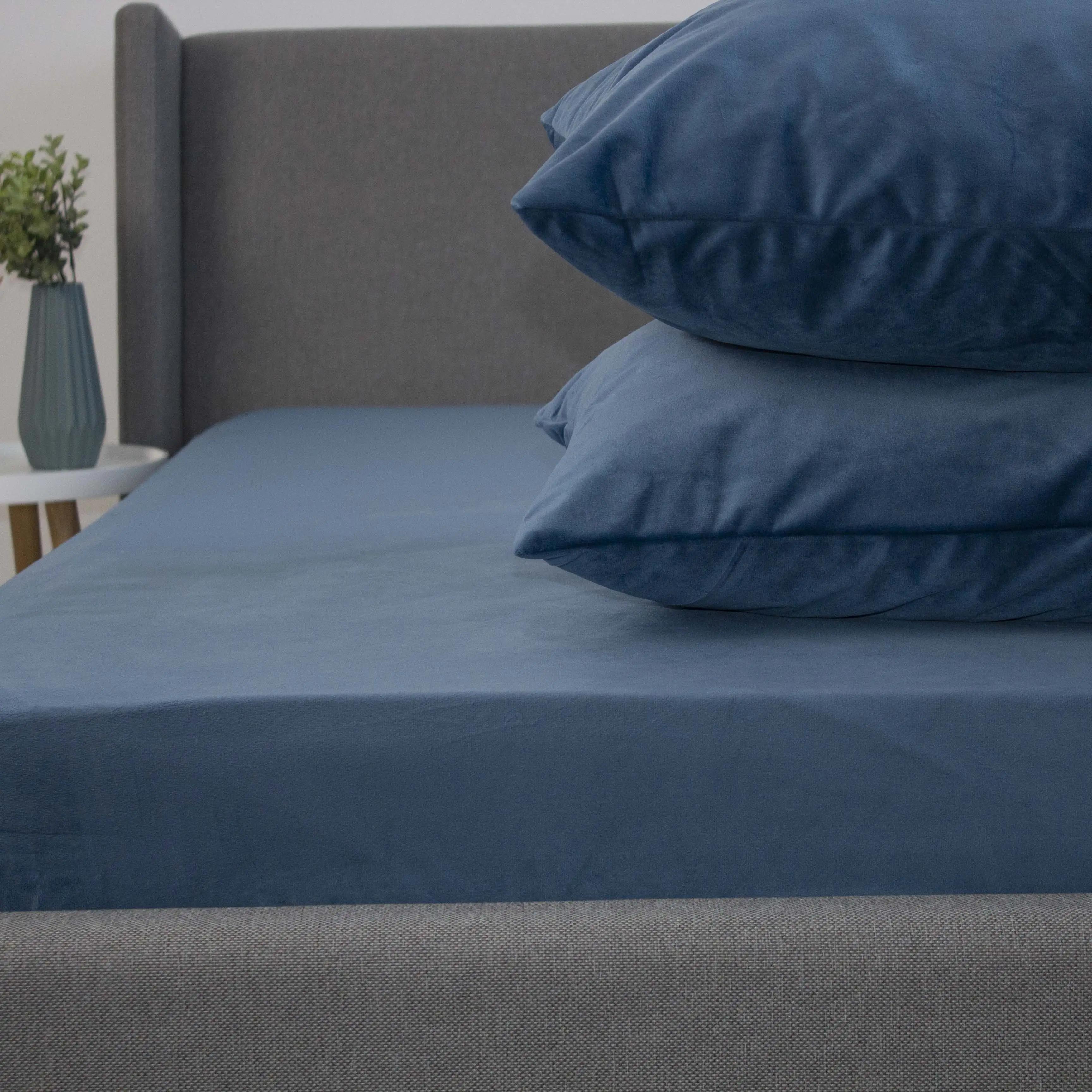 Decorative pillowcase TEP "VELOUR" 50x70 with a zipper, cut-to-shape Dark blue, 50x70 - Photo 2 Decorative pillowcase TEP "VELOUR" 50x70 with a zipper, cut-to-shape Dark blue, 50x70 - Photo 2